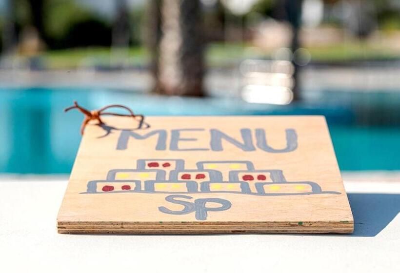 Отель Skiros Palace