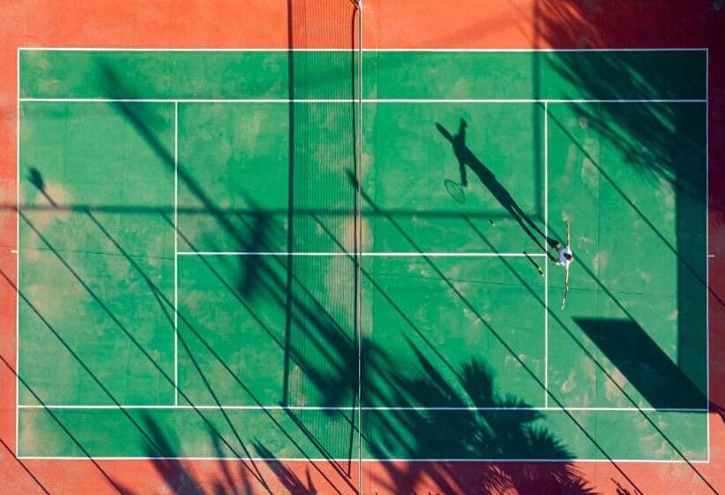 Отель Skiros Palace