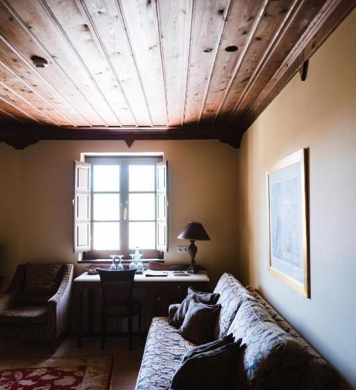 酒店 Trikolonion Country Stemnitsa