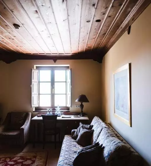 Отель Trikolonion Country Stemnitsa