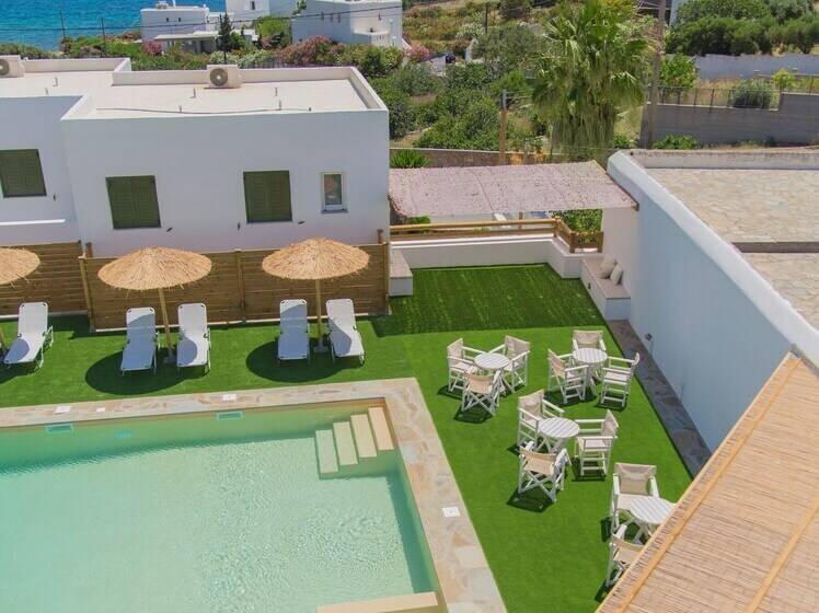 Ostria Hotel & Apartments