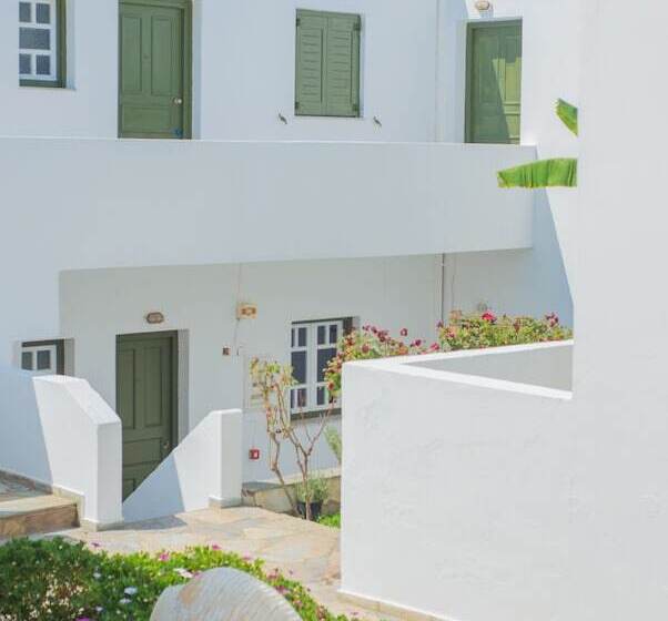 Ostria Hotel & Apartments