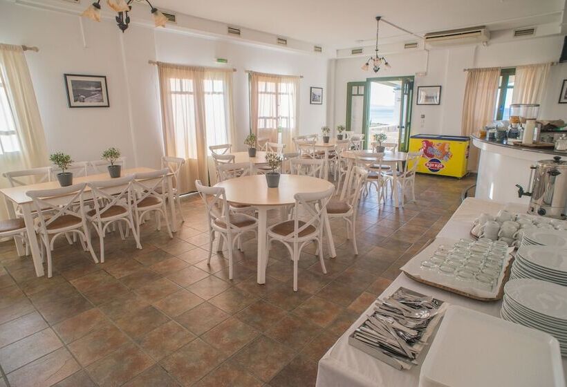 Ostria Hotel & Apartments