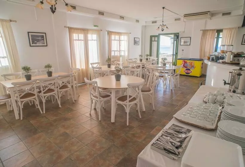 Ostria Hotel & Apartments