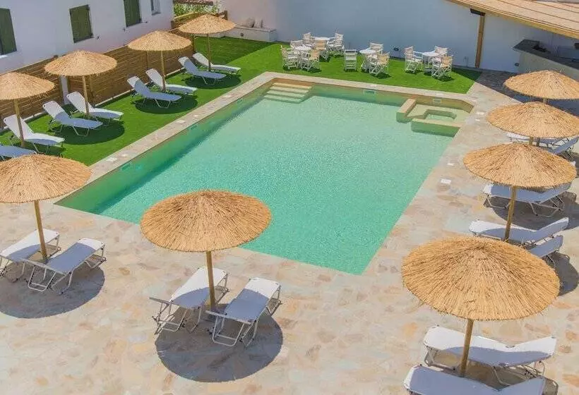 Ostria Hotel & Apartments