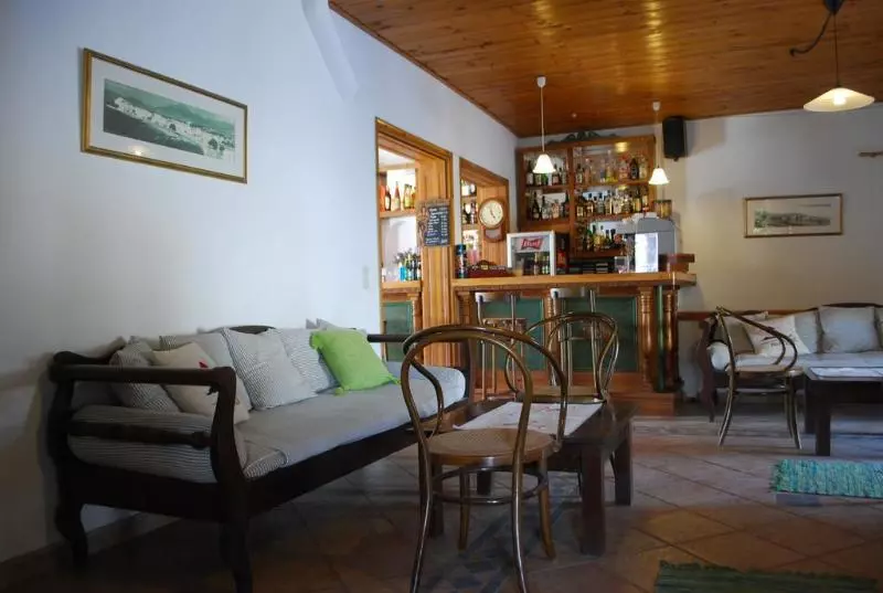 Siroco S Rooms And Studios