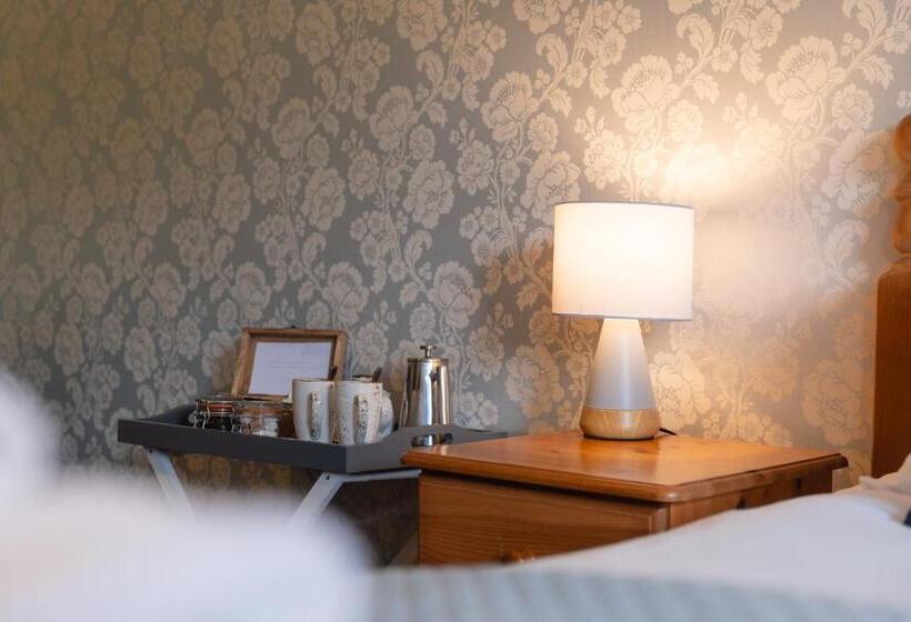 Hospedaria Fox And Hounds Llancarfan