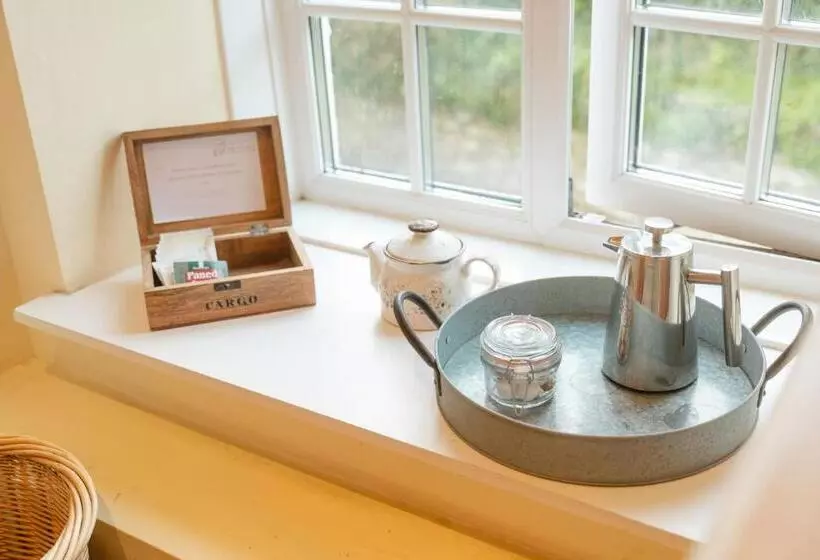 ユースホステル Fox And Hounds Llancarfan