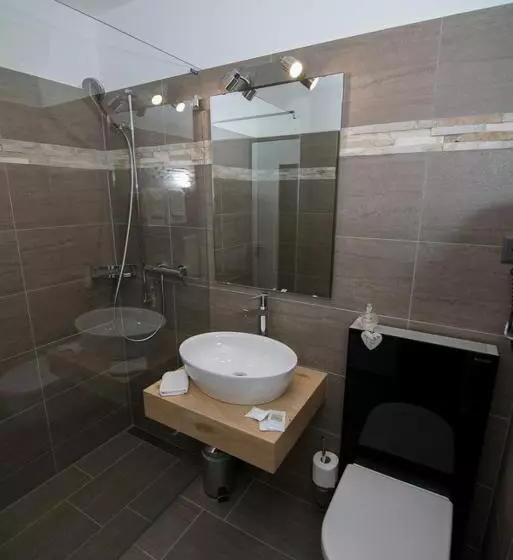 ユースホステル La Reserve