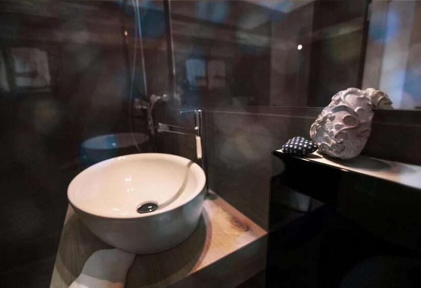 호스텔 La Reserve