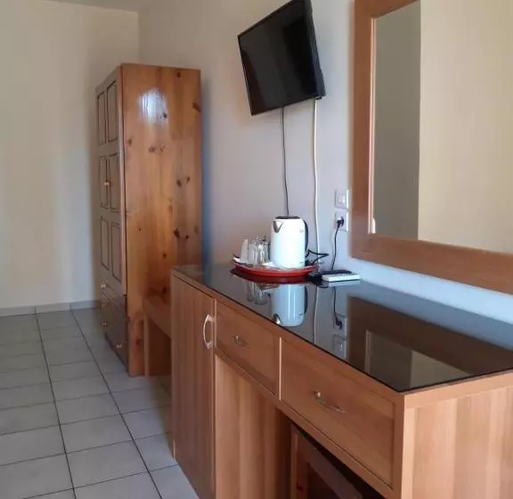 ξενοδοχείο αφροδίτη  Hotel Aphrodite