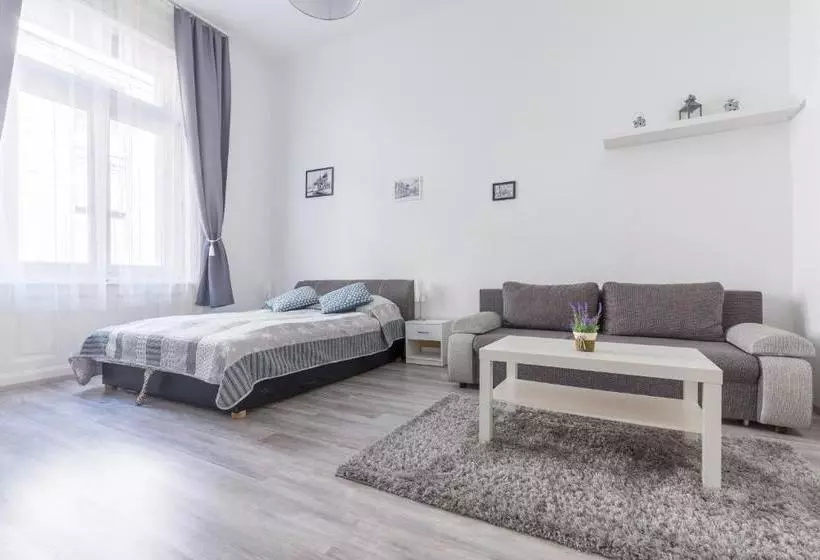 Budapest Centrum Hostel