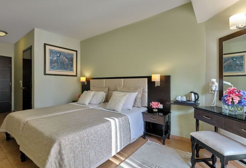 Отель Aphrodite