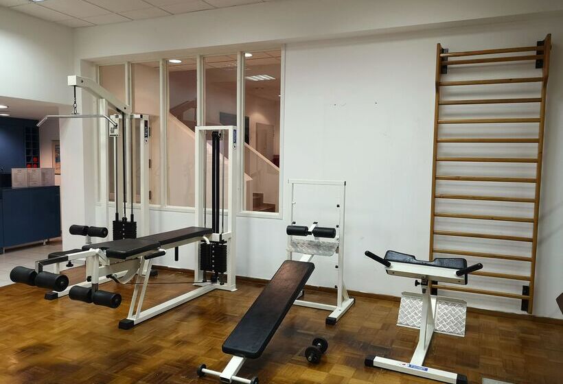 Elmi Beach Hotel & Suites