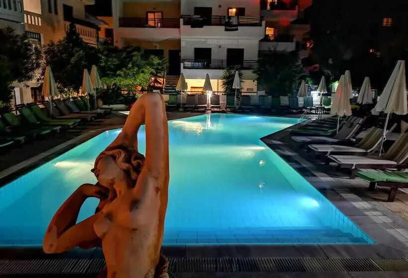 Elmi Beach Hotel & Suites