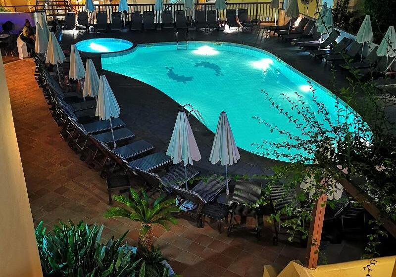 Elmi Beach Hotel & Suites