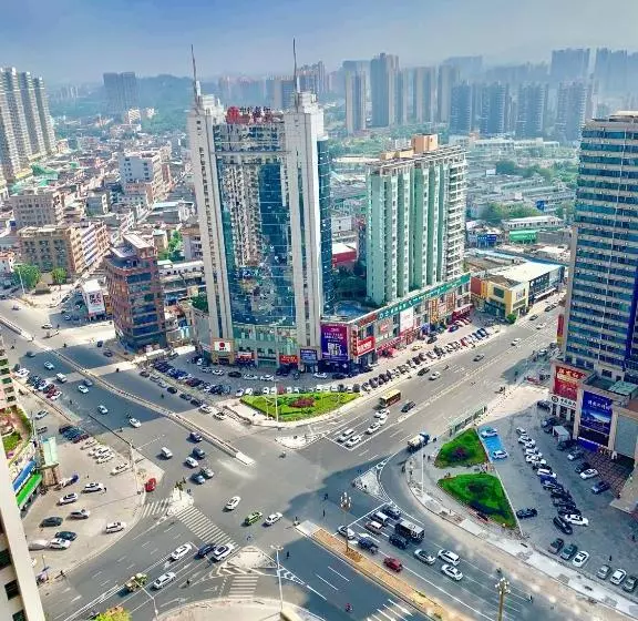 בית מלון כפרי Hui Hua International Dongguan