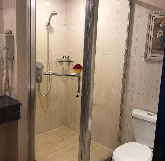 בית מלון כפרי Hui Hua International  Dongguan