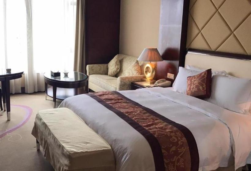 בית מלון כפרי Hui Hua International  Dongguan