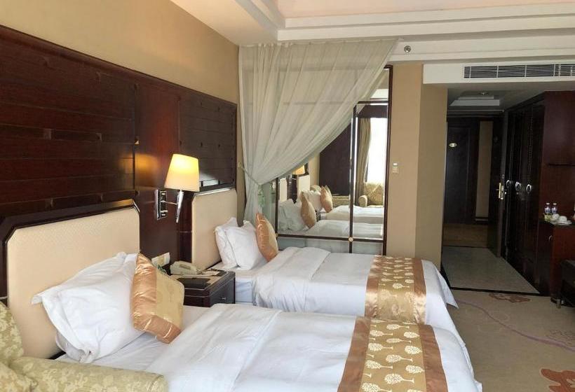 בית מלון כפרי Hui Hua International  Dongguan