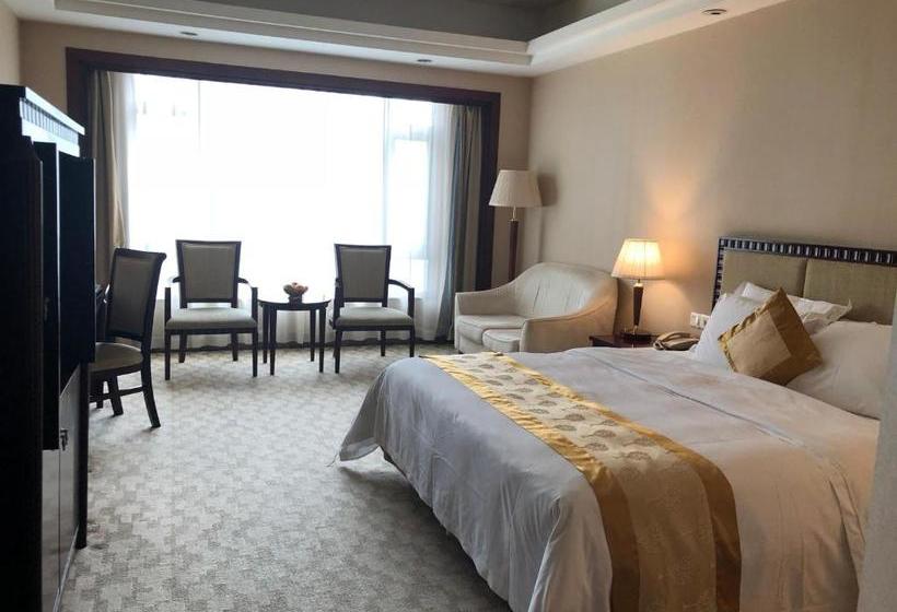 בית מלון כפרי Hui Hua International  Dongguan