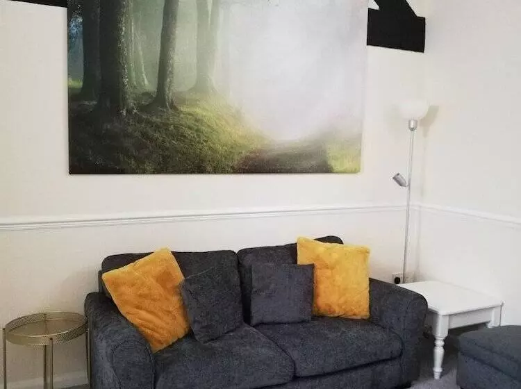 Отель Newton House