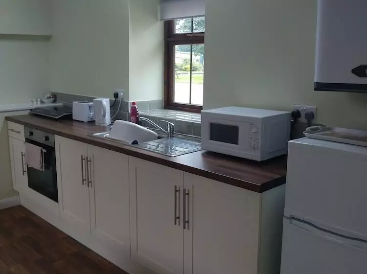 Отель Newton House