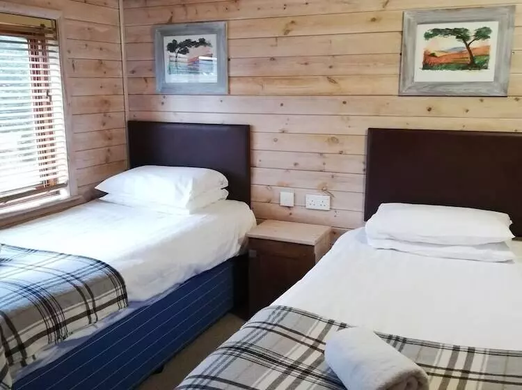 Отель Newton House