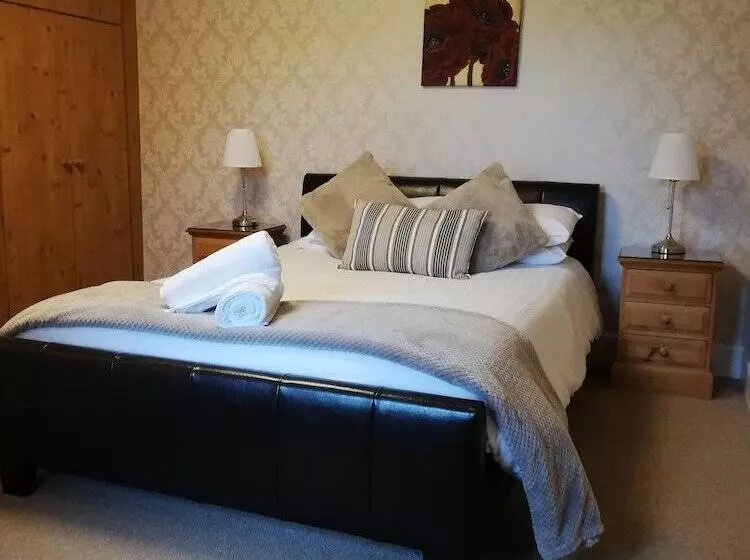 Отель Newton House