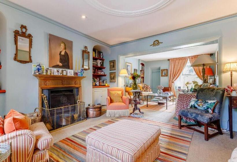 ベッドアンドブレックファースト Heron House