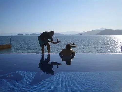 Otel Angra Fashion Diver