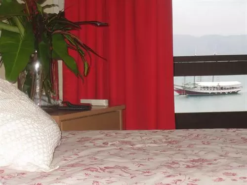 Otel Angra Fashion Diver