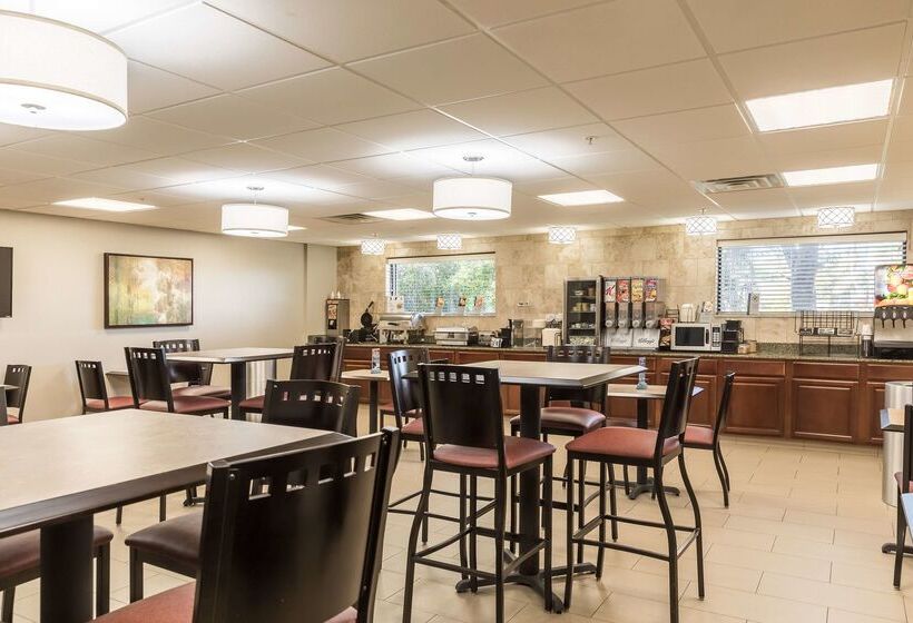 Best Western Plus Sebastian Hotel & Suites