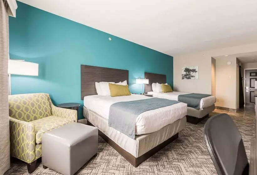 Best Western Plus Sebastian Hotel & Suites