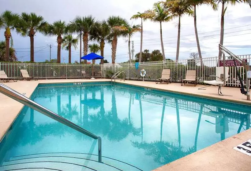 Best Western Plus Sebastian Hotel & Suites