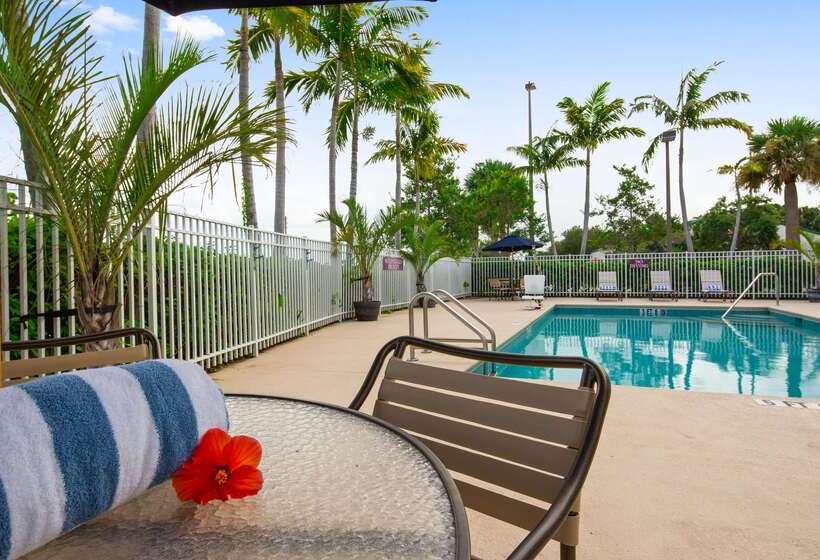 Best Western Plus Sebastian Hotel & Suites