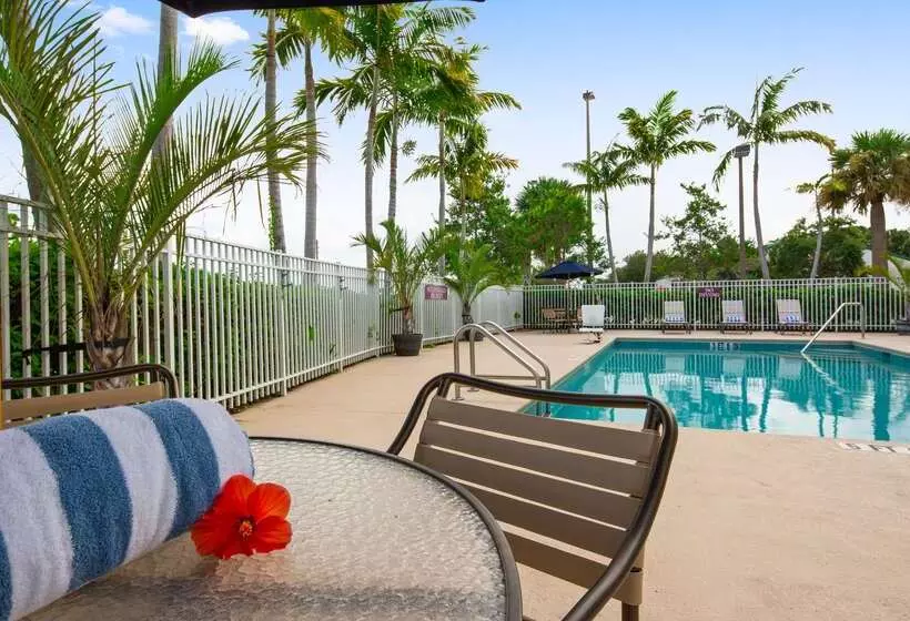 Best Western Plus Sebastian Hotel & Suites