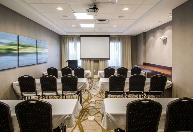 בית מלון כפרי Comfort Suites Miami Airport North