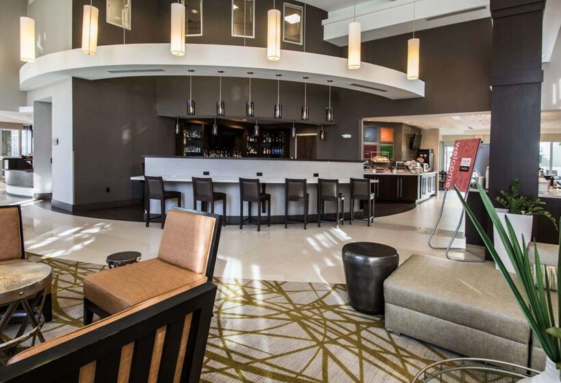 בית מלון כפרי Comfort Suites Miami Airport North