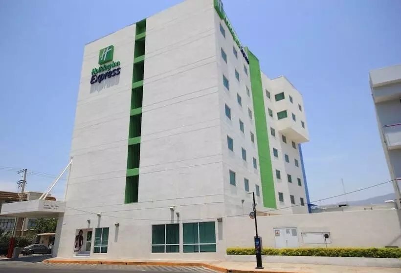 Отель Holiday Inn Express Tuxtla Gutierrez La Marimba, An Ihg
