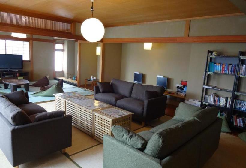 Отель Khaosan Kyoto Guesthouse