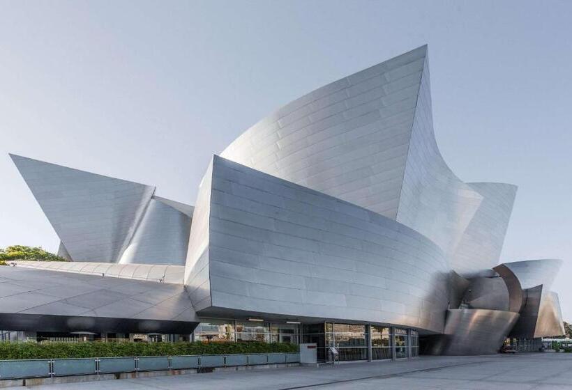 בית מלון כפרי Knights Inn Los Angeles Central / Convention Center Area