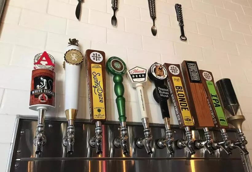 酒店 Knights Inn Los Angeles Central / Convention Center Area