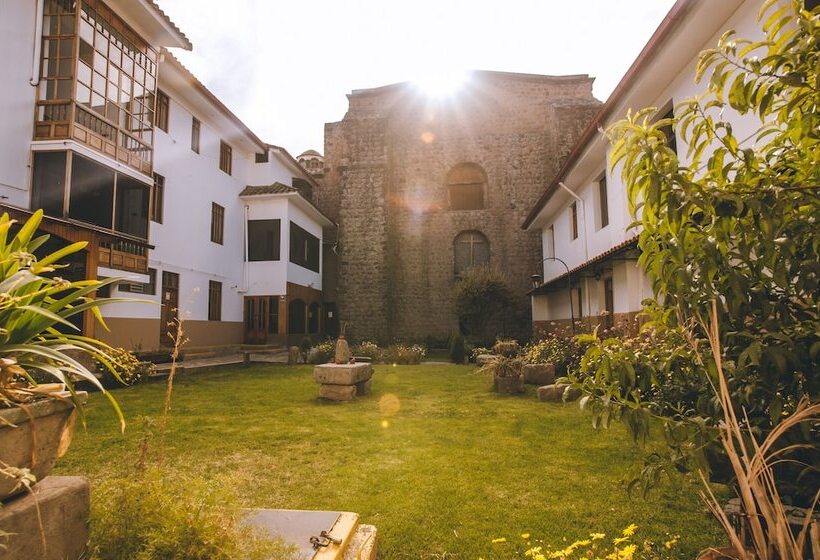 Hotel Monasterio San Pedro