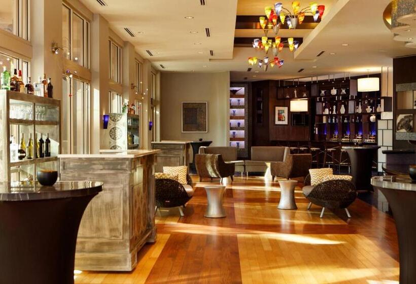 فندق Renaissance Tampa International Plaza