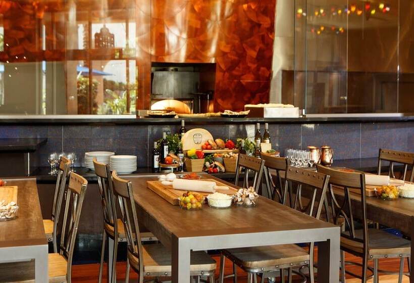 فندق Renaissance Tampa International Plaza