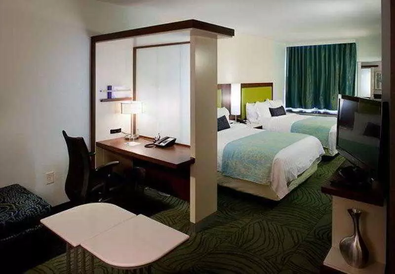 هتل Springhill Suites Alexandria Southwest