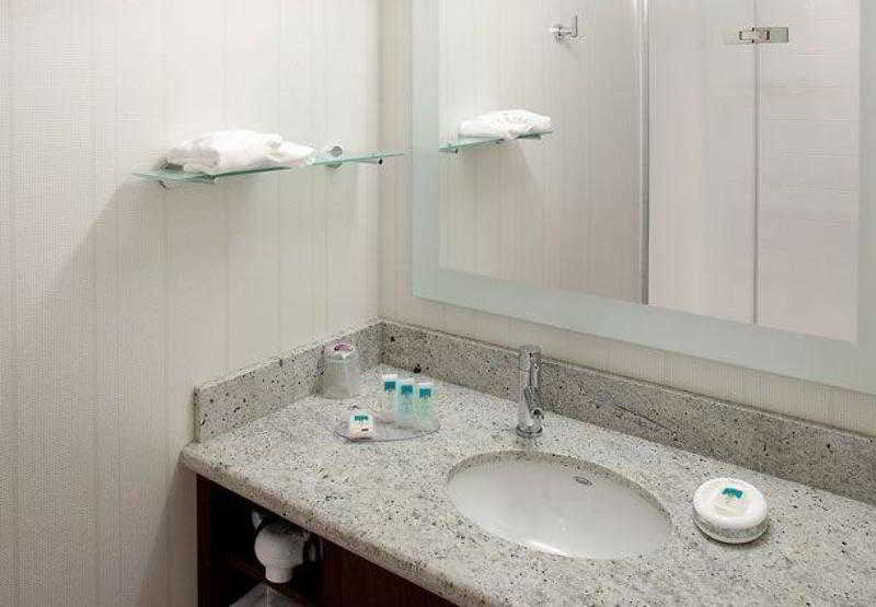 Otel Springhill Suites Alexandria Southwest