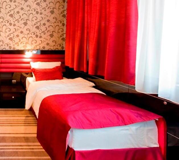 酒店 Symfonia Osjaków