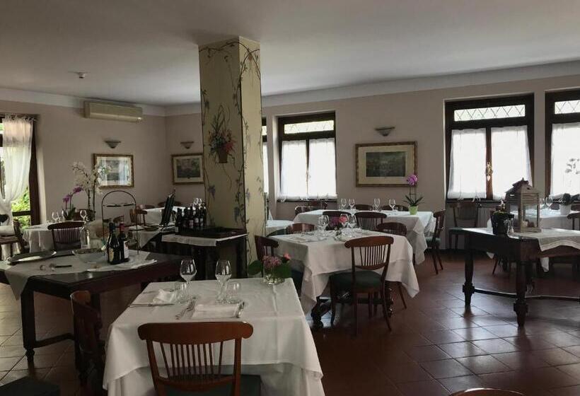 בית מלון כפרי Albergo & Ristorante Selvatico
